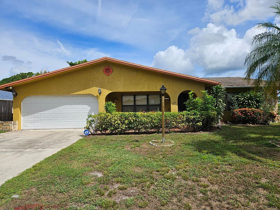 1st image of 899 SE Walters Terrace