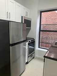 Rented by M.Grossman R.E. Management