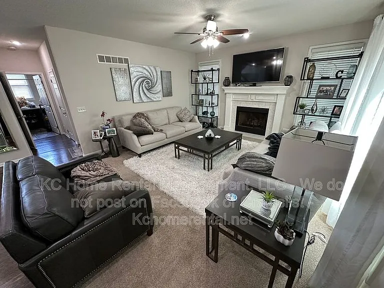 11429 W 142nd Ter — Photo 9