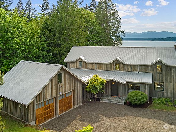 5th image of 33681 Hood Canal Drive NE