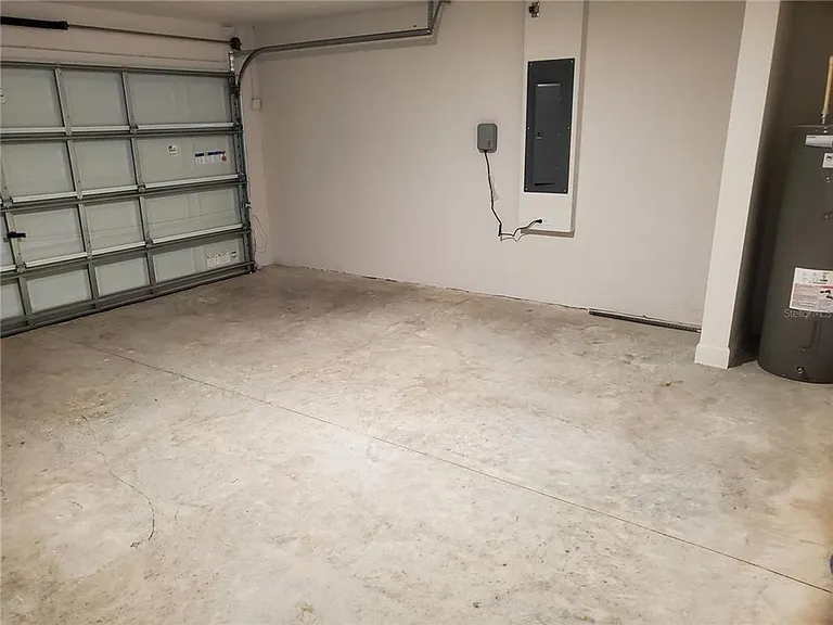 1138 Berry Ln — Photo 17