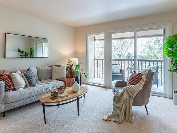 5th image of 1540 Center Road #386