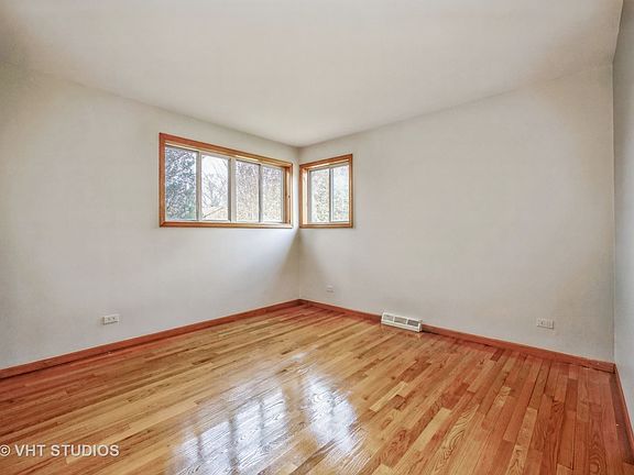 5th image of 1N627 Park Blvd