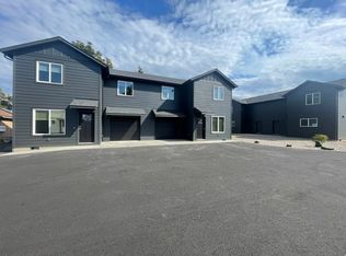 163 W C St, Lebanon, OR 97355