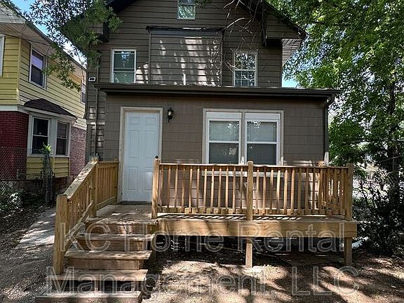 5th image of 3203 E 26th Ter