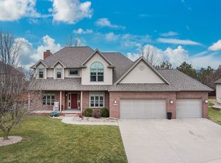 2210 Jessamine Rd, Bloomington, IL 61704