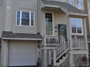 8311 Linden Oaks Ct, Lorton, VA 22079
