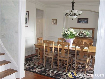 Dining room view from foyer