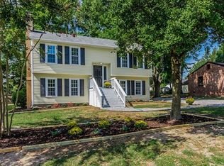3236 Hollyglen Ct, Midlothian, VA 23112