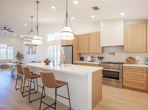 2037 Pinion Springs Dr, Henderson, NV 89074