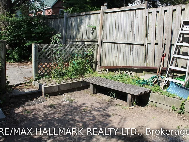 48 Strathcona Ave #BASEMENT — Photo 14
