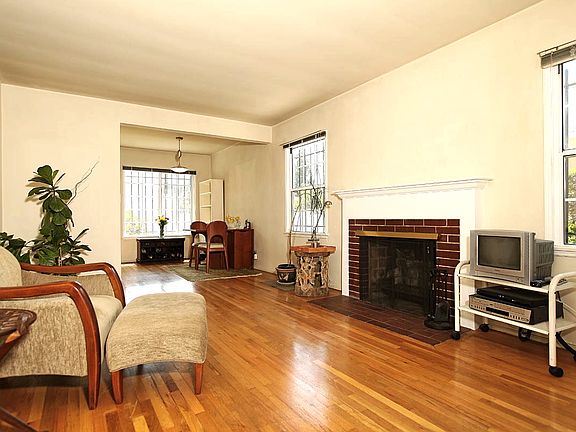 4th image of 3860 West Blvd