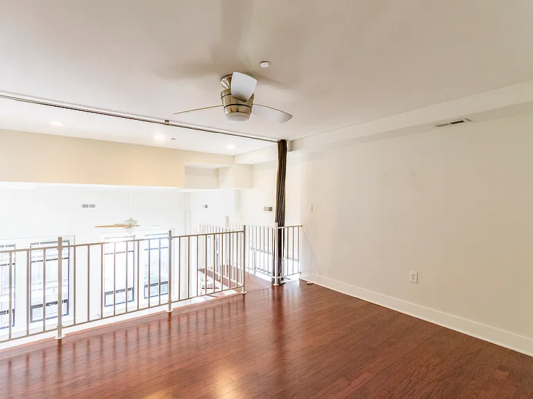 1501 Locust — Photo 49