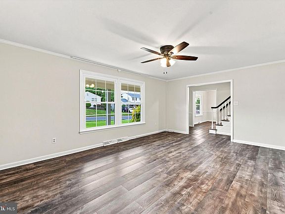 4th image of 2206 Kingsridge Dr
