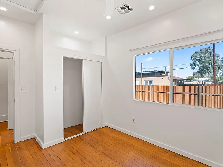 1541 E Mabel St — Photo 29