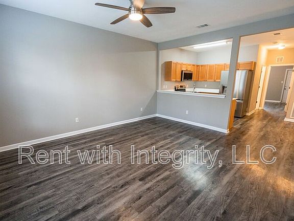 4th image of 3400 Old Bainbridge Rd APT 409