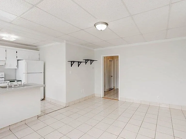 156 Bennington St #2 — Photo 5