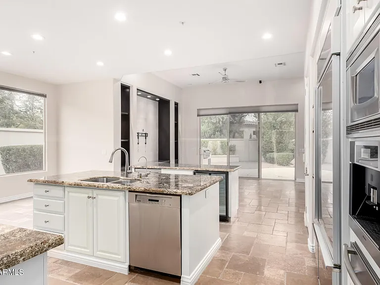8317 E Feathersong Ln — Photo 6