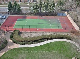 135 Hillcrest Ave #1113, Mississauga, ON L5B 4B1