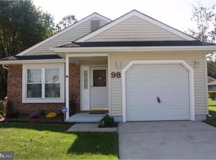 98 Bastian Dr, Mount Laurel, NJ