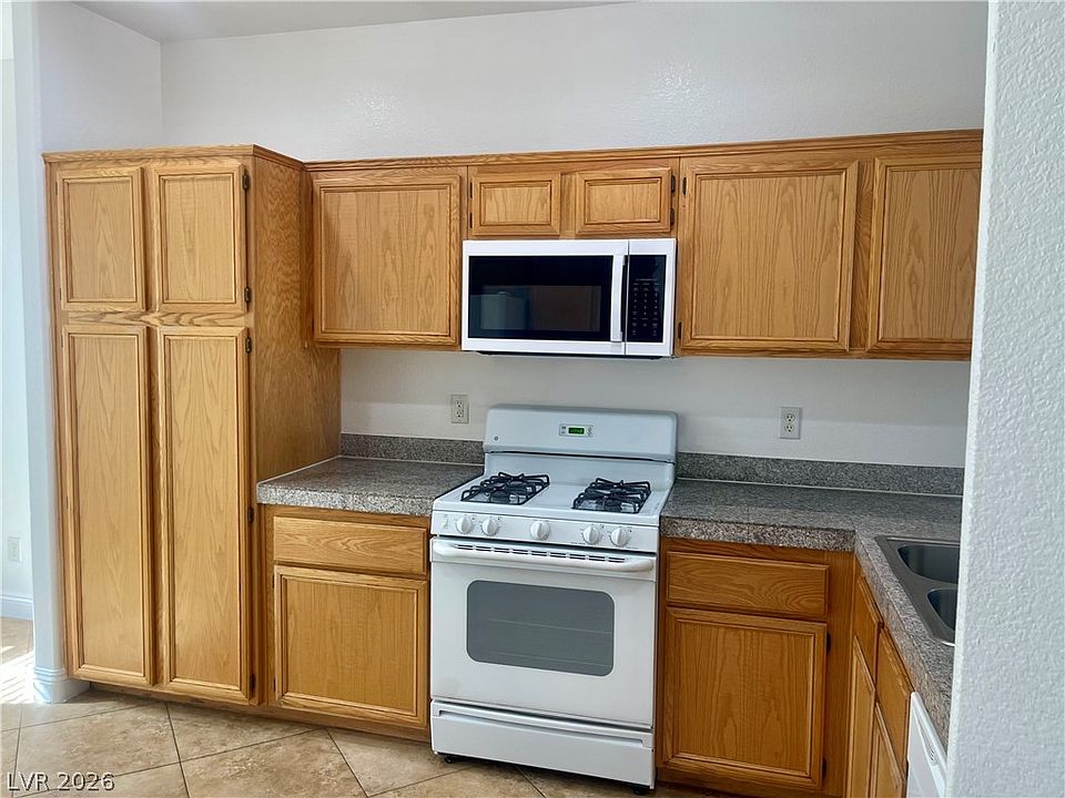 1st image of 808 Pirates Cave Ct