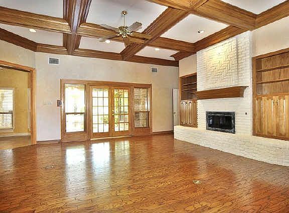 3rd image of 3020 Arbor Oaks Dr