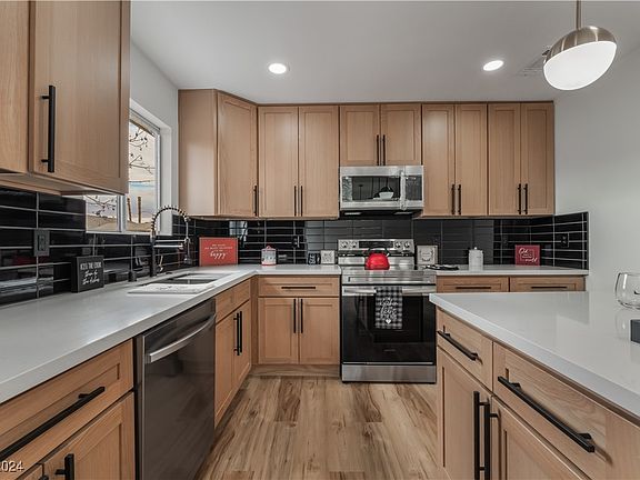 4th image of 4621 Kathleen Ct