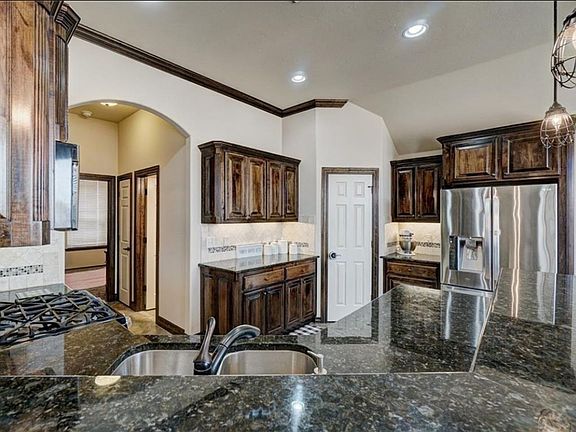 5th image of 15908 Positano Dr