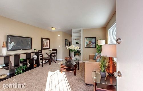 3rd image of 4414 37th St APT 9