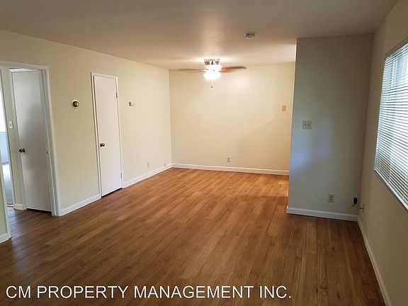 3rd image of 219 Avery Ln APT 2