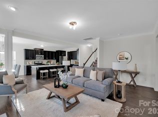 5054 Stonehill Ln, Matthews, NC 28104