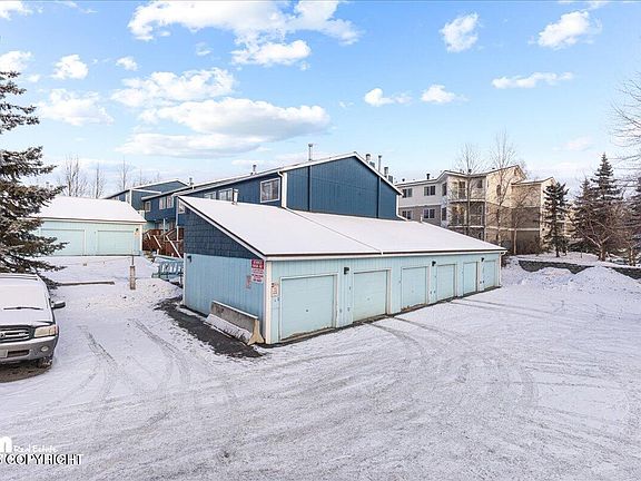 3rd image of 1265 Norman St Unit 1