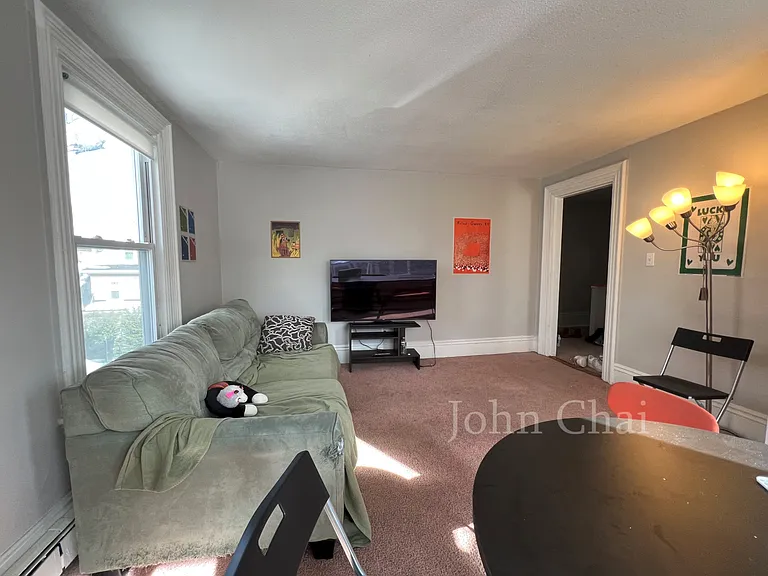 21 Mansfield St #2 — Photo 8