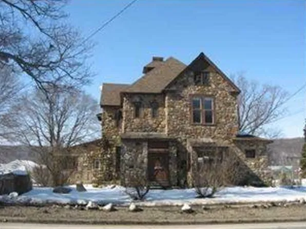 2609 Mercer St, Sandy Lake, PA 16145