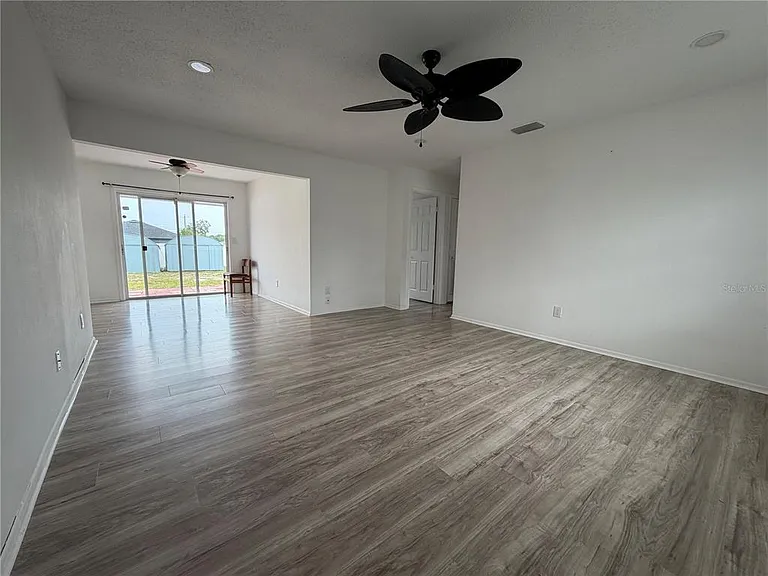 1767 Valencia Ave — Photo 7