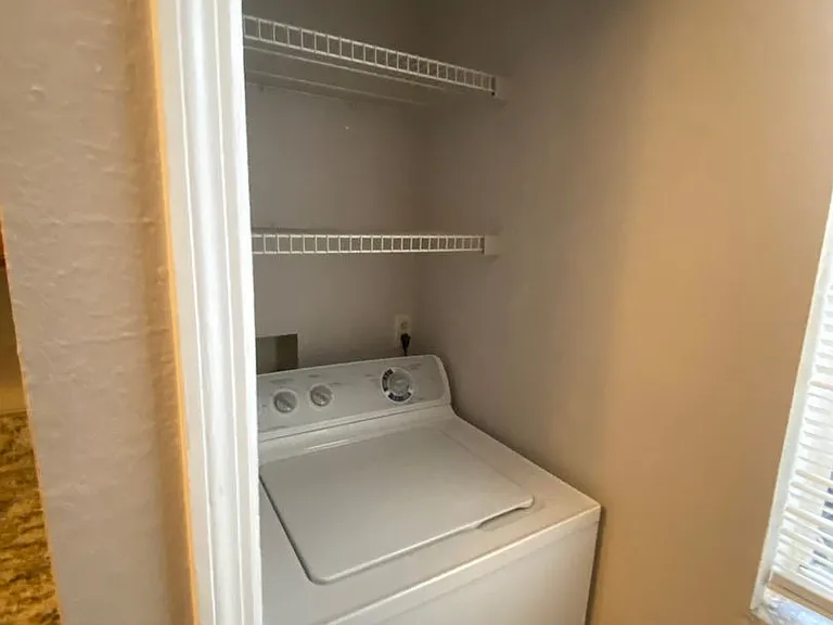 685 Youngstown Pkwy #301 — Photo 11