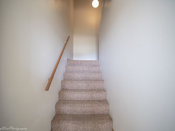 3rd image of 219 Barb Blvd #219