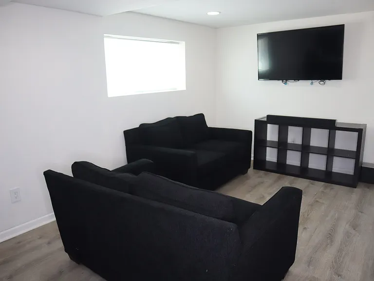 1050 S Monaco Pkwy #78 — Photo 40