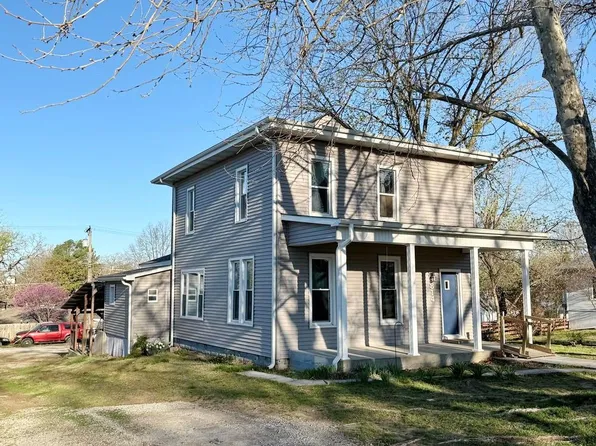 814 S Cedar St, Nevada, MO 64772