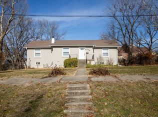 206 W Wimer St, Knob Noster, MO 65336