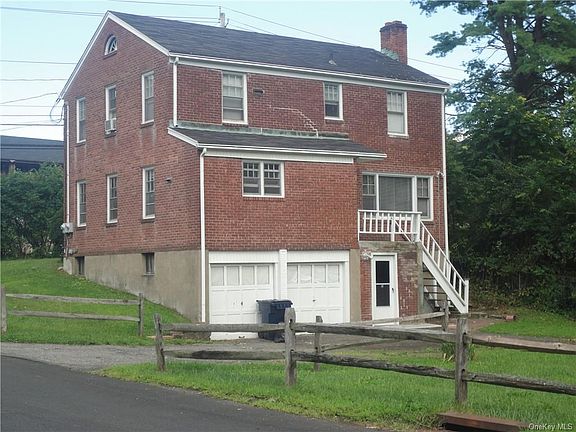 3rd image of 161 Main St