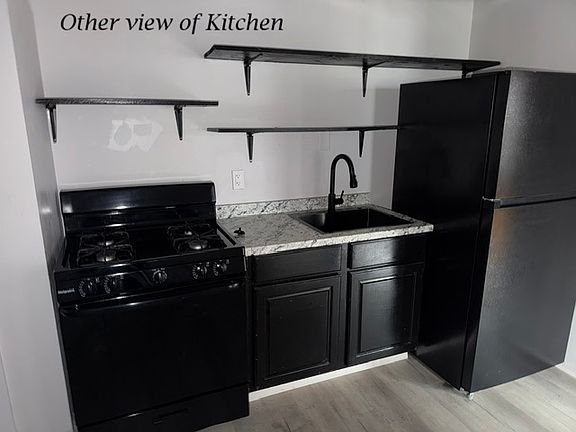 4th image of 417 W Market St #3B