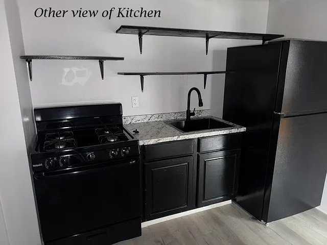 417 W Market St #3B — Photo 4