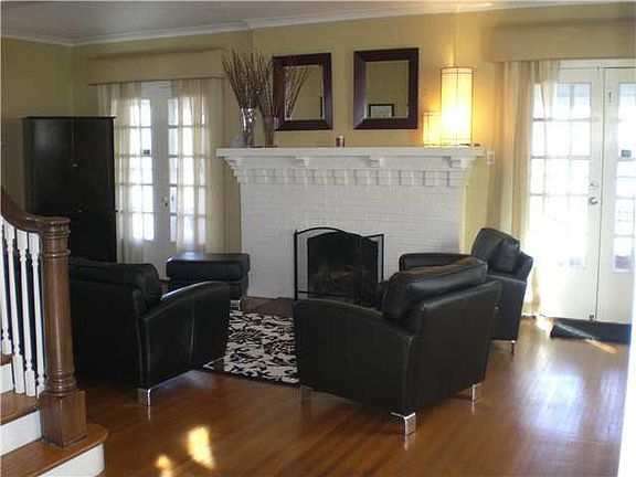 5th image of 5262 N Broadway St