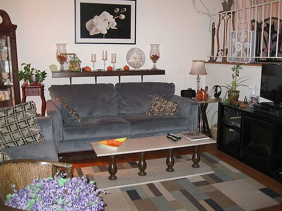2nd image of 292 Magnolia Ave