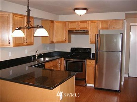 4th image of 506 508 N M Street