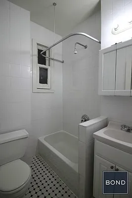 Rented by Bond New York | media 7