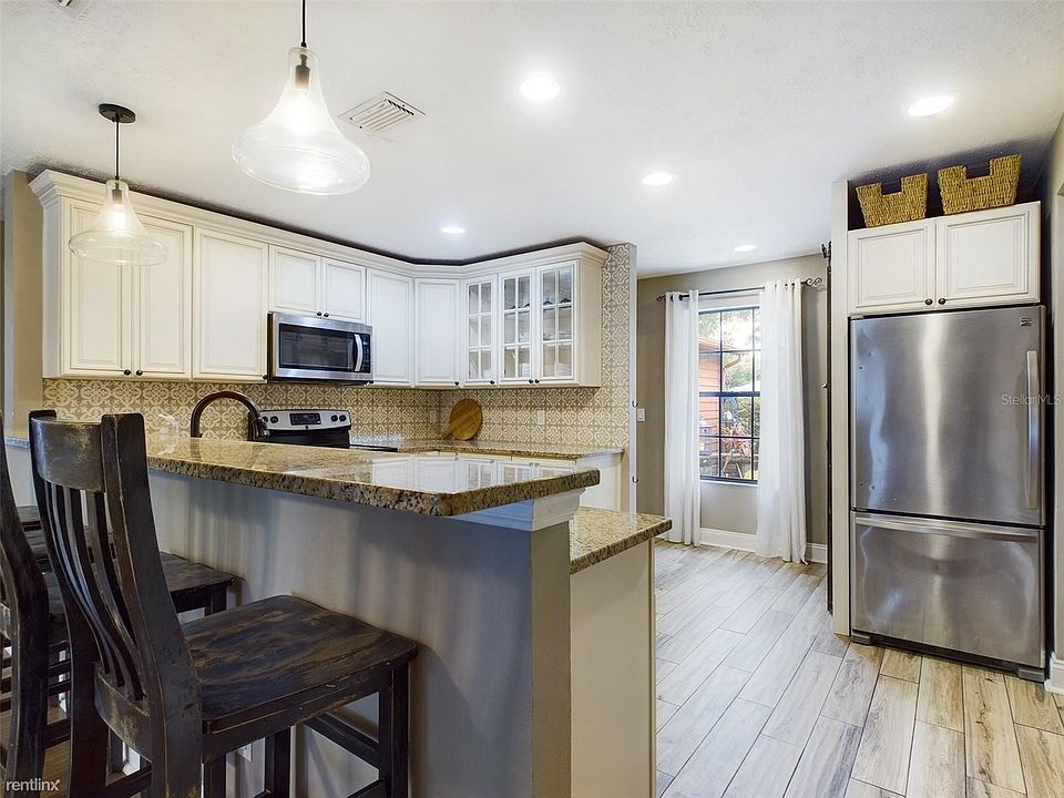 1st image of 5222R Eagle Island Dr