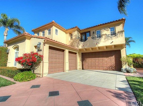 4 Full Car Garage Spaces