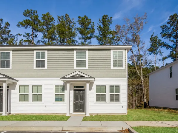 154 Morning Line Dr, Moncks Corner, SC 29461